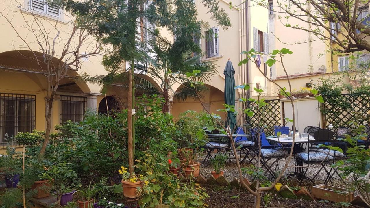 Cynthia'S Garden - Apartment With Private Garden In Santa Croce Florence Exterior photo